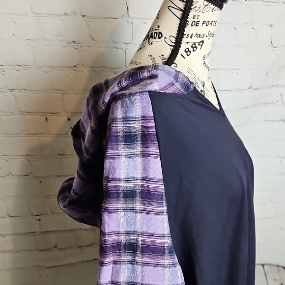 NWT! BloomChic Plaid Sleeve Hoodie - Purple and Navy - Picture 4 of 11